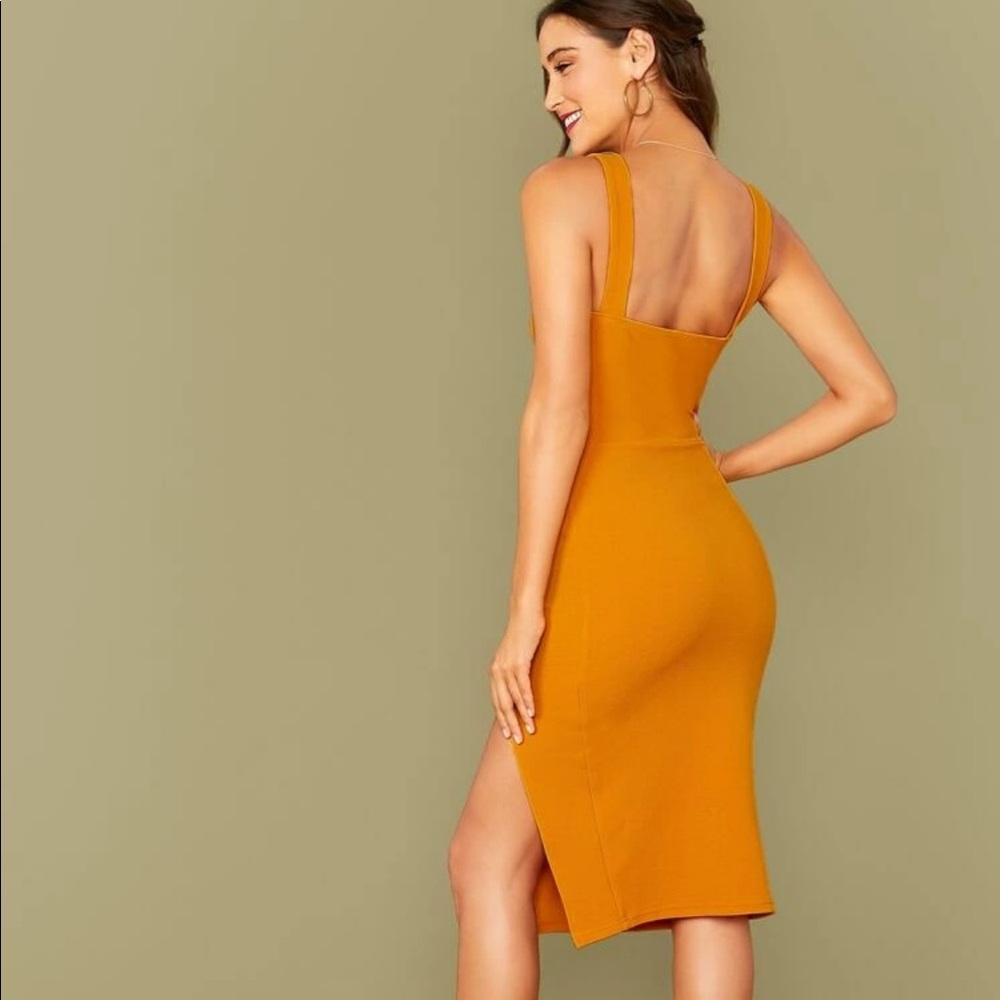 Slit hem fitted dress - Picture 3 of 5